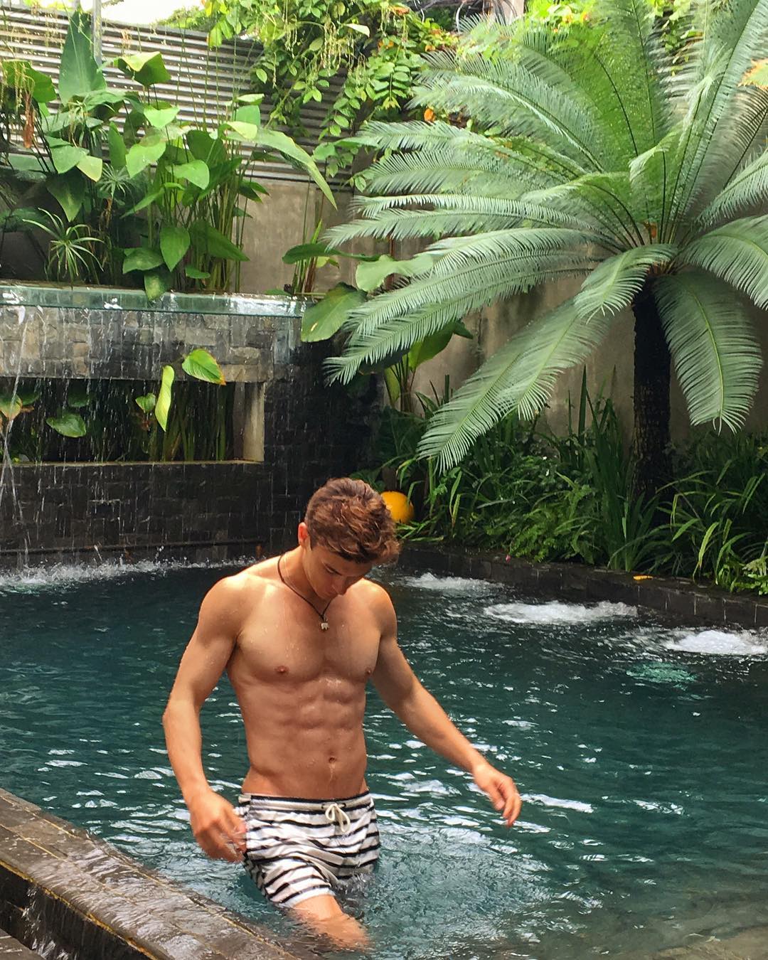 日本混血男模比利时,日本男模混血