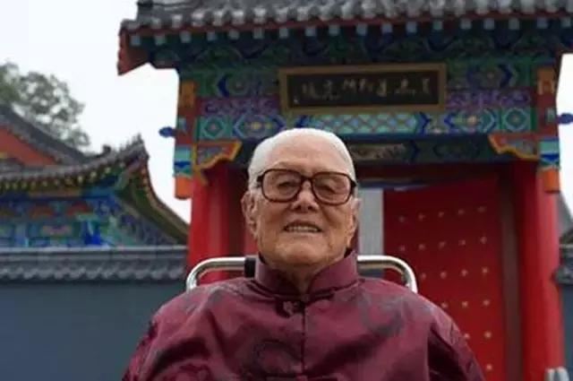 百岁道家高人的亲身经历,道士为什么长寿原因在哪里