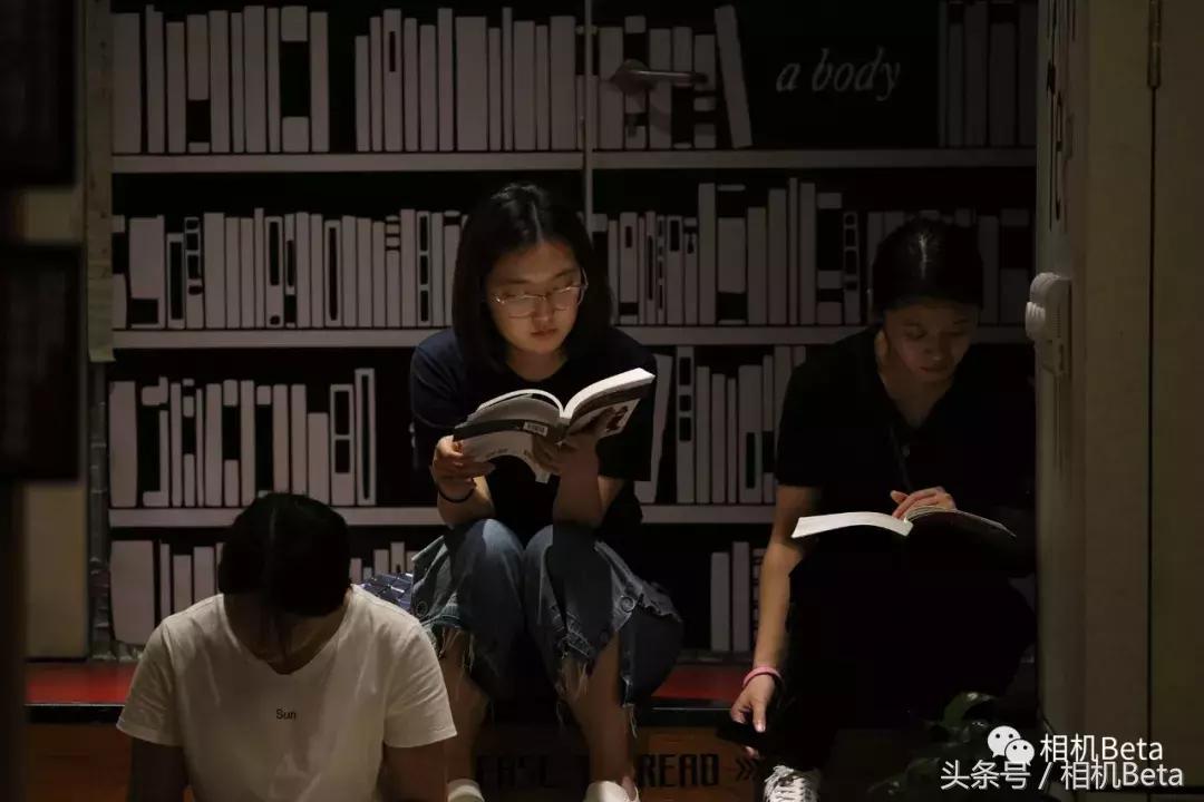 佳能ef70-200mmf4和2.8不防抖,佳能ef70-200f4is参数