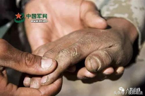 西藏军人偷偷回家感人视频,西藏老兵退伍催泪视频