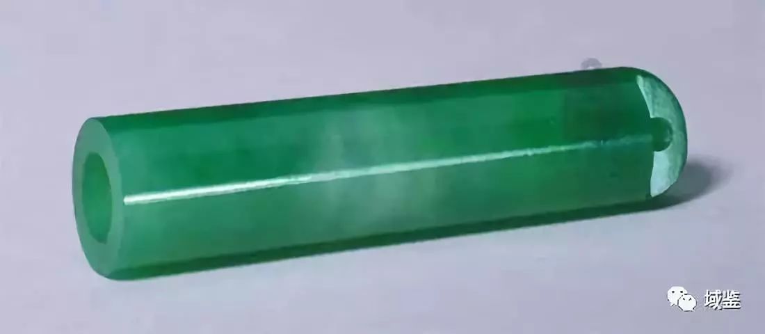 清代翡翠手镯鉴赏,钗头缀玉虫金盘