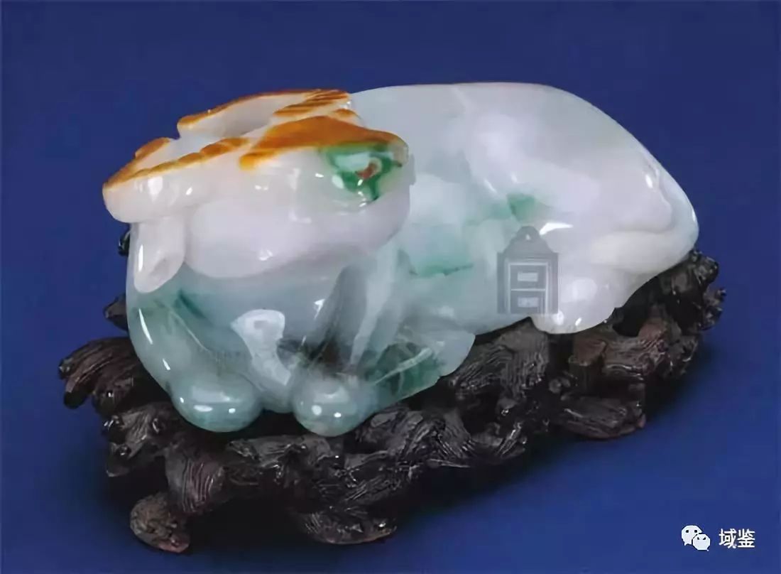 清代翡翠手镯鉴赏,钗头缀玉虫金盘