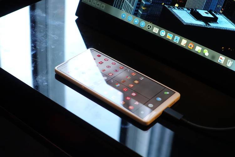 锤子smartisanos操作系统,锤子smartisanos是基于安卓吗