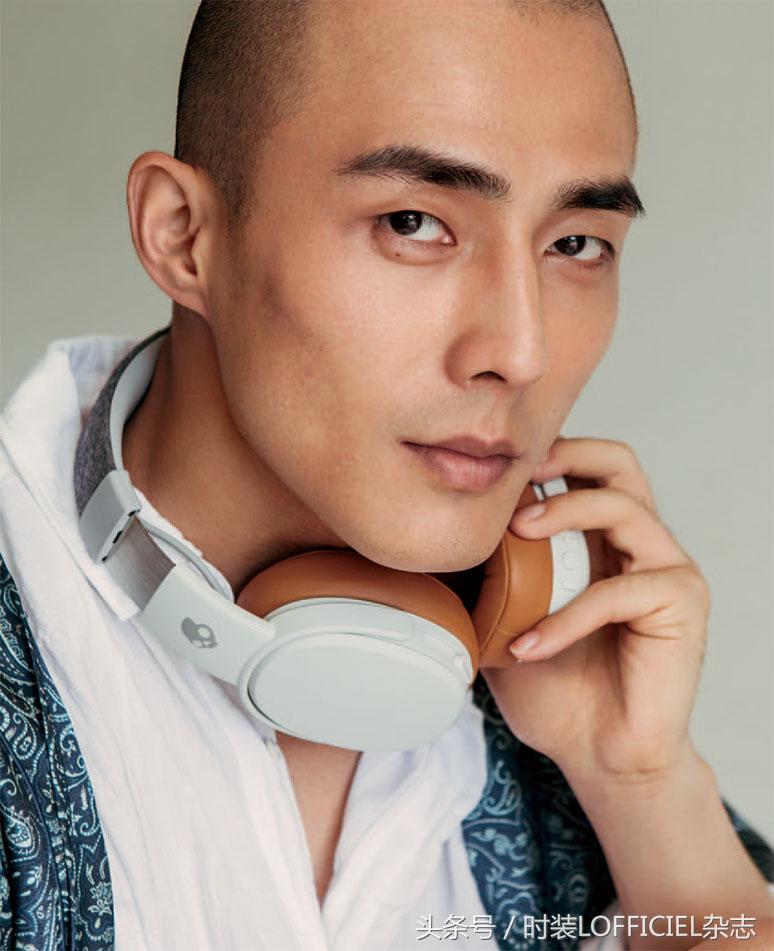 青少年的秋季潮牌小白衬衫,whiteshirts