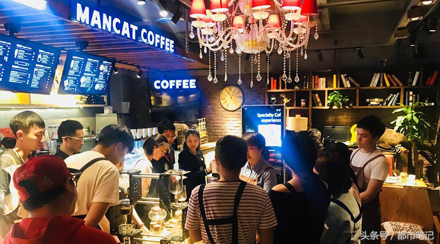 瑞幸vs星巴克咖啡零售的场景之争,瑞幸咖啡怼央视