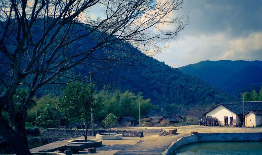 韶关曲江乳源诗友结袂自然游集诗三十首