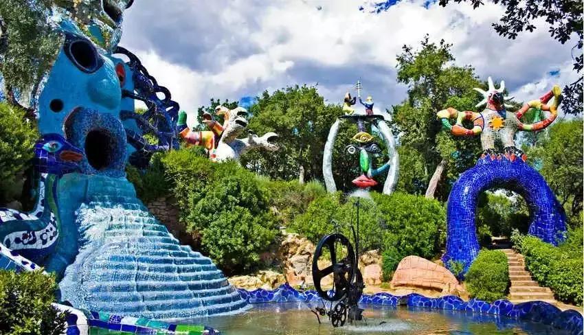 妮基圣法勒作品,妮基圣法勒作品解读