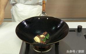 无锡美食三凤桥酱排骨,无锡三凤桥酱排骨总店