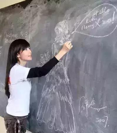 周慧敏20到51岁女神也老了,周慧敏51岁还是很年轻