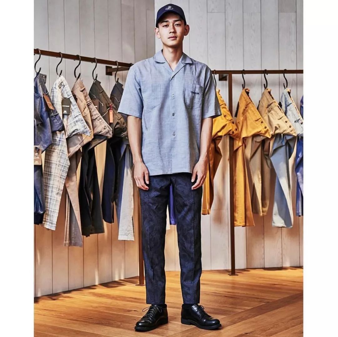 跟着他穿T恤，闭着眼睛都能选到对的款