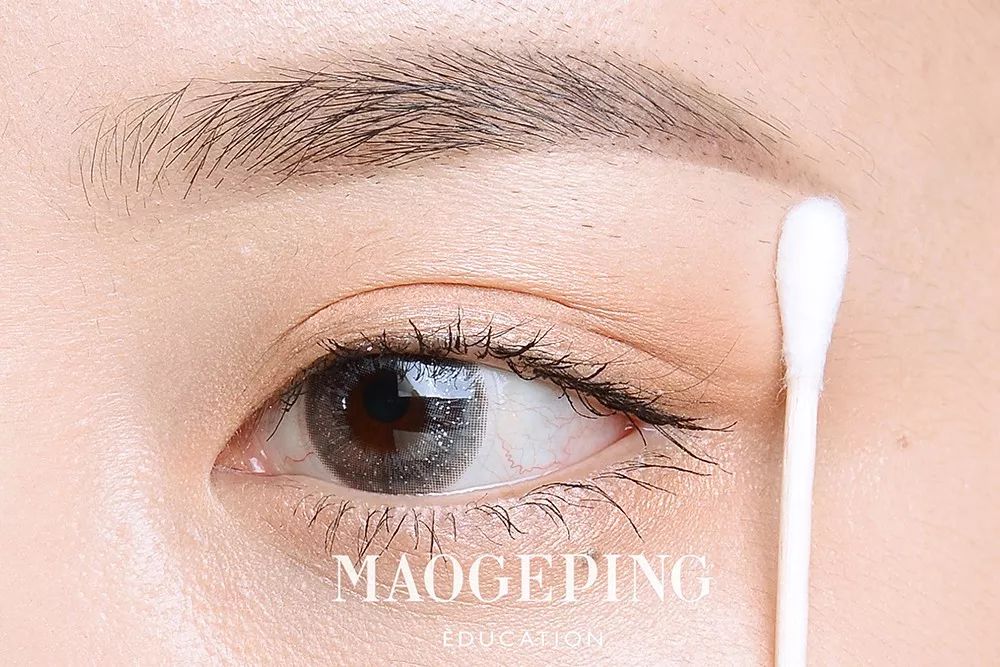 50岁画眉毛眉形怎么画比较好看,简单画眉毛的步骤手把手教你学会