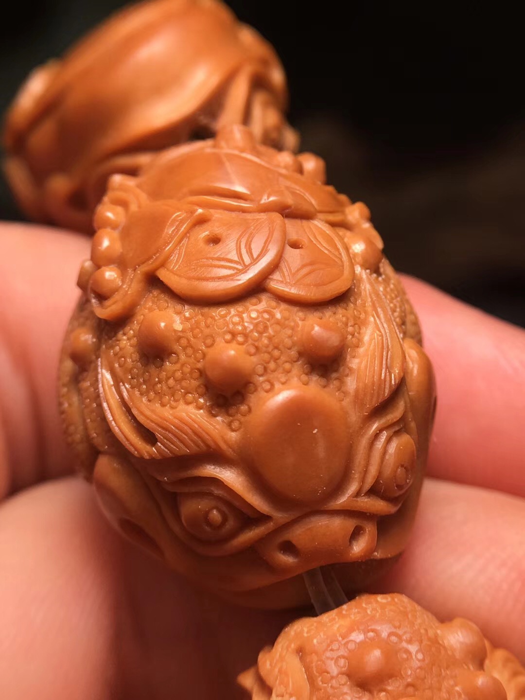 橄榄核雕为什么裂,橄榄核雕稍微有一点裂