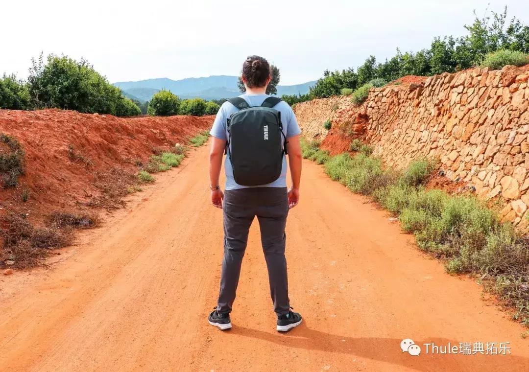 瀹炵敤鑳屽寘娴嬭瘎,thule浼戦棽鑳屽寘