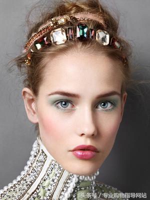 不用发饰也好看的简单发型,好看的发型学生党加发饰