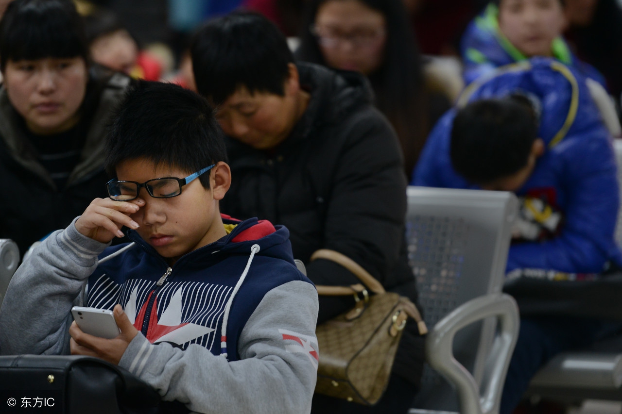 开学近视了怎么办,孩子近视别着急有办法