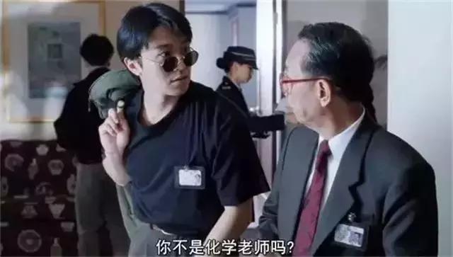 逃学威龙三部曲哪部最好看,逃学威龙的3个经典