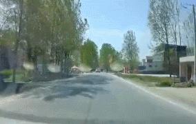 开车交通安全常识大全图,新手看交通事故车辆行驶技巧