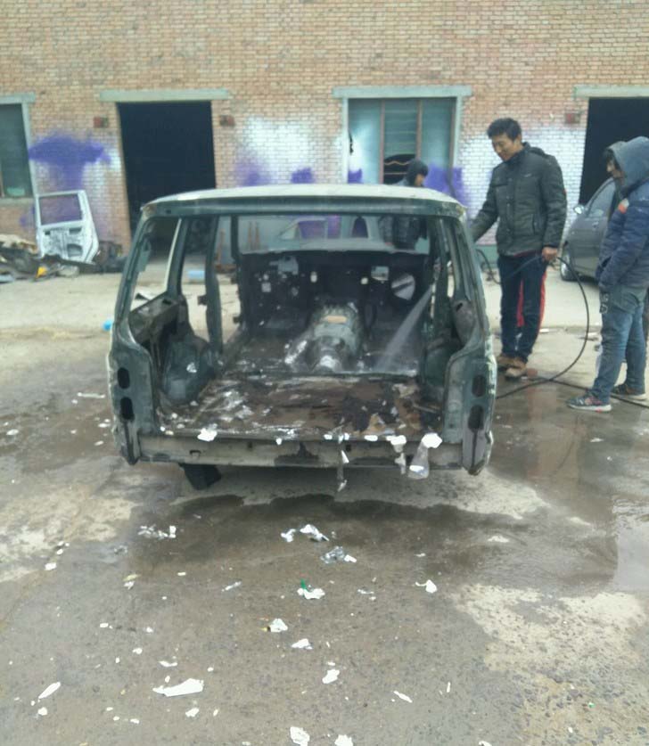 切诺基213改大脚,切诺基213升高5寸改装