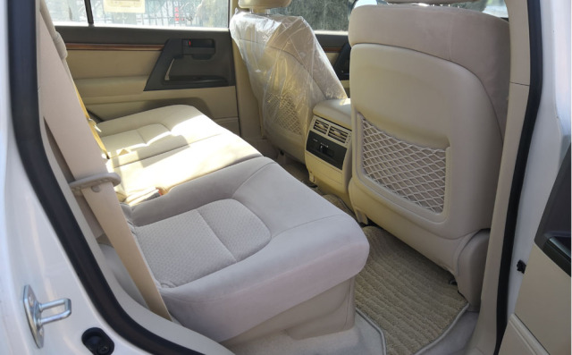 20款丰田酷路泽4600最新价格,高清讲解丰田酷路泽4600配置奢华