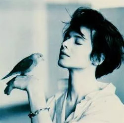 IsabellaRossellini一位与兰蔻有着35年恩怨的传奇女神