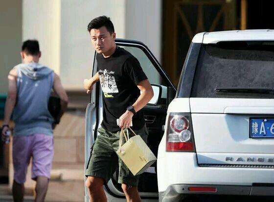 赵明剑和武磊,国足武磊开什么车