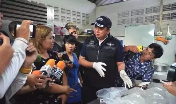 国外坑老外系列,国外坑爹游中国视频