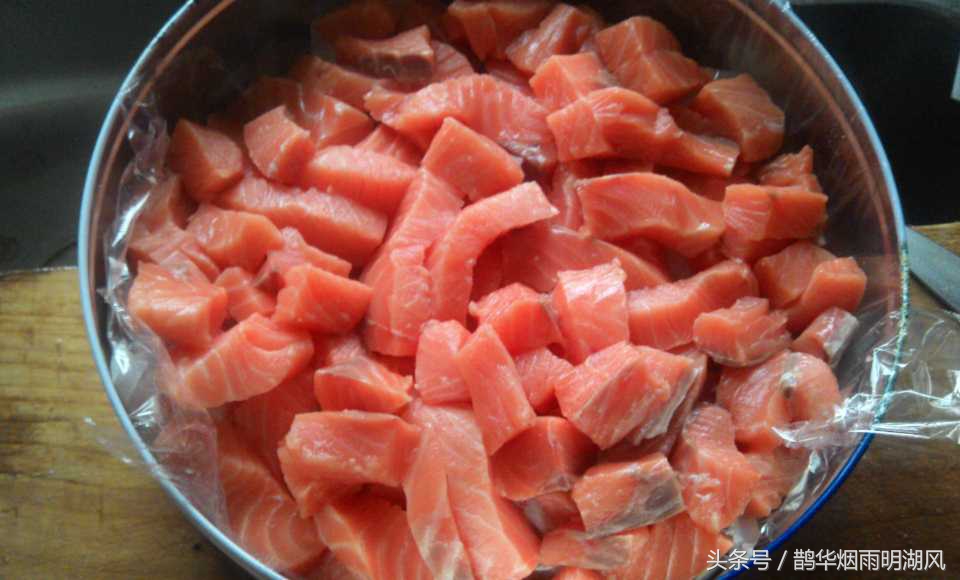 三文鱼刺身可以冷冻储存吗,三文鱼刺身放冰的原因