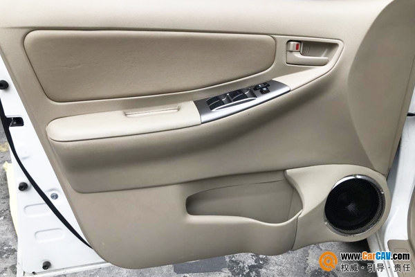 13款丰田花冠原车音响,04款丰田花冠有几个音响喇叭