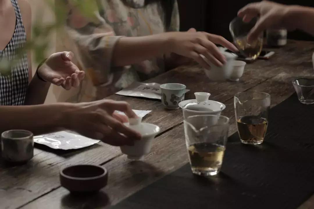 一道「红玉茶香熏鸡」引发的思考