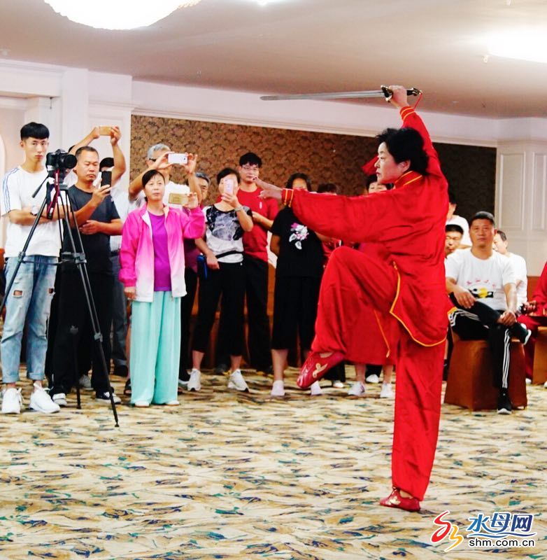 鏉庤僵闆呭お鏋佹嫵瑙嗛,鏉庤僵闆呭お鏋佹嫵鏈汉鏁欏瑙嗛