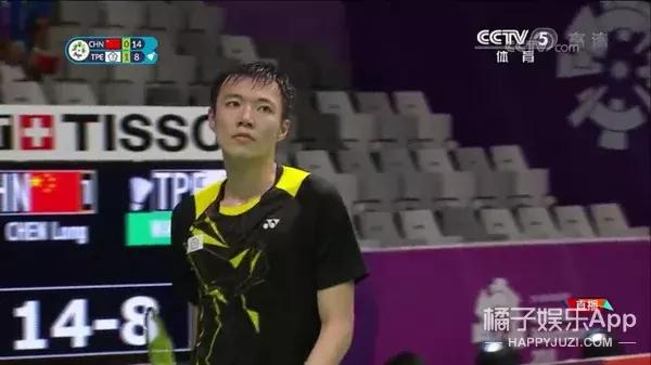 吴彦祖跳高完整版,陈伟霆吴彦祖撞脸