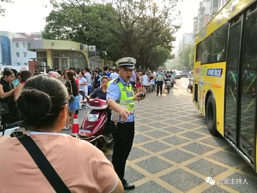 开学堵车最新消息,开学日堵车怎么办