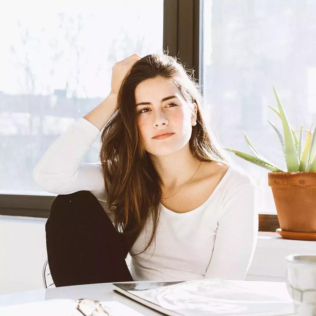 90后女孩践行零垃圾生活，四年产生的垃圾一个玻璃瓶就能装下……