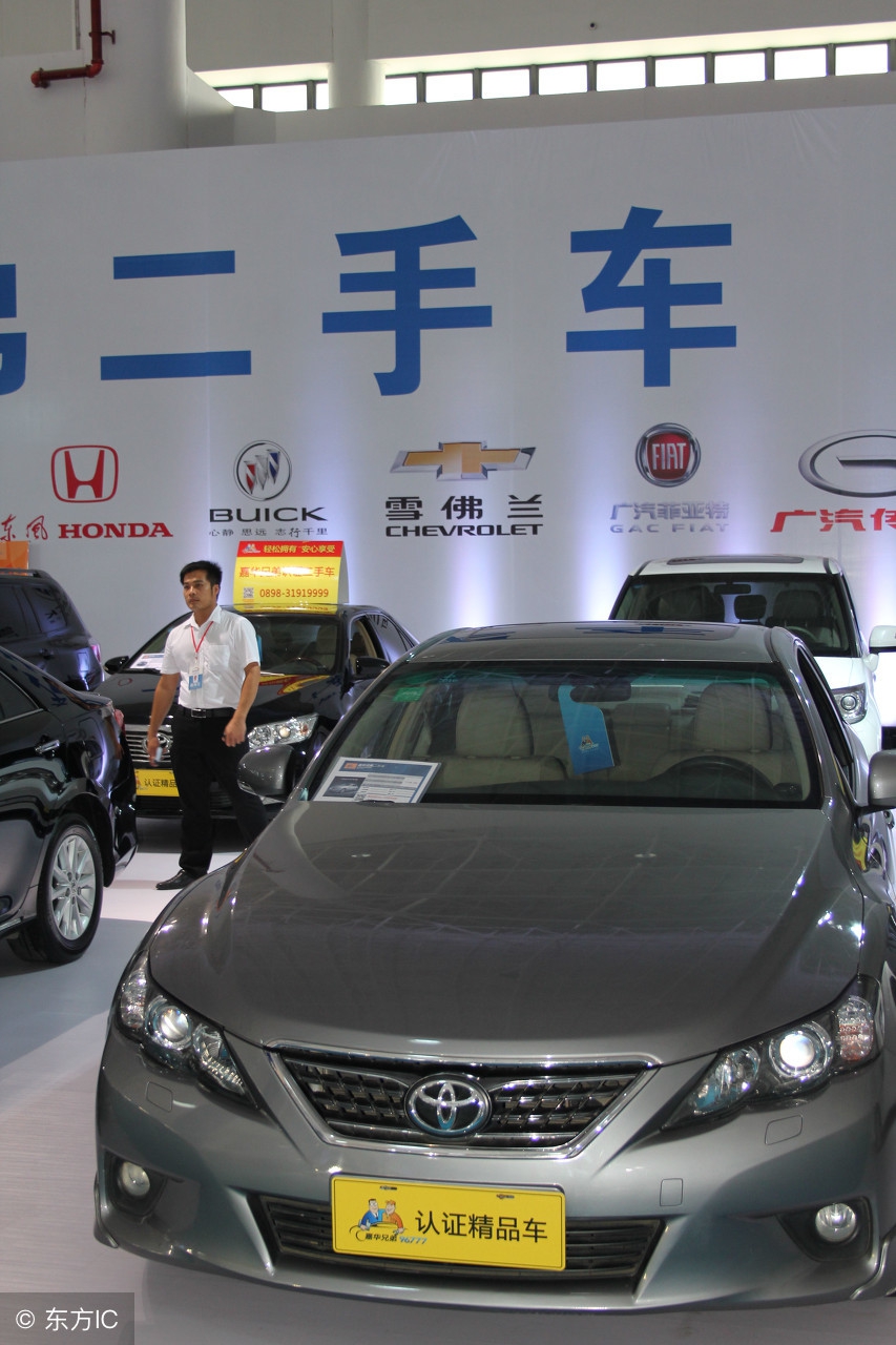 13年迈腾1.8t豪华版现在值得买吗,17年迈腾1.8t豪华版二手车多少钱