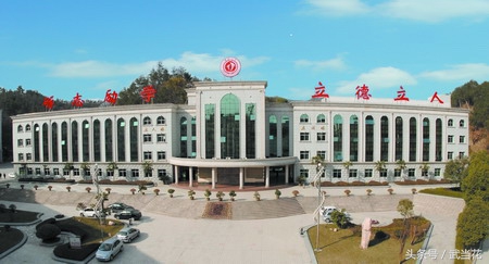 十堰有多少东风的学校,十堰中小学怎么样