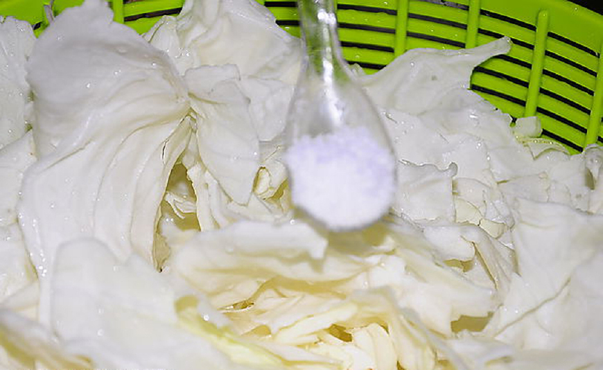 卷心菜怎么炒好吃简单又好看,卷心菜怎么炒好吃不胖