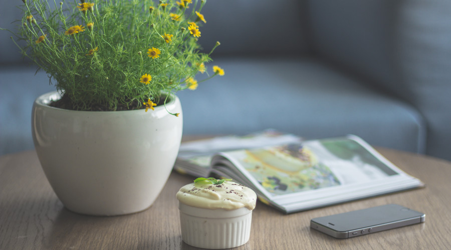 被逼穿短裙上班,被逼成一个疯子的句子