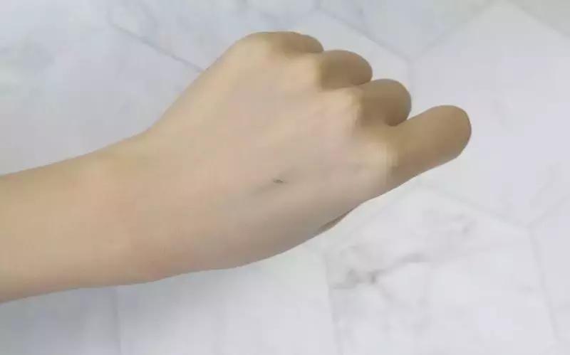 精华类粉底液类天花板测评,大牌粉底液超级持妆测评