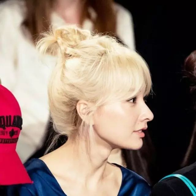 适合圆脸的发型女生必看,圆脸流行的发型推荐