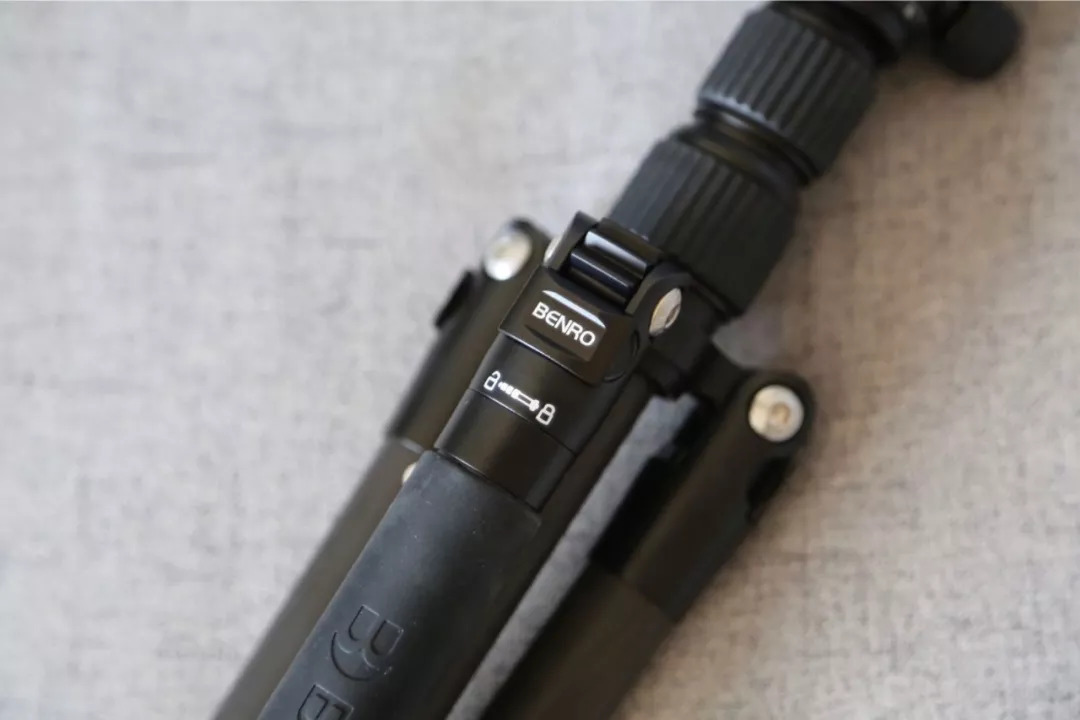 反折三脚架性价比,百诺便携三脚架推荐