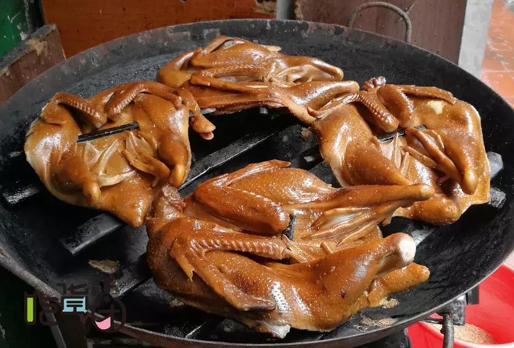 和我到成都的街头走一走伴奏,和我到成都的街头走一走