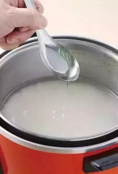 饭没煮熟夹生饭怎么补救,米饭夹生饭怎么补救