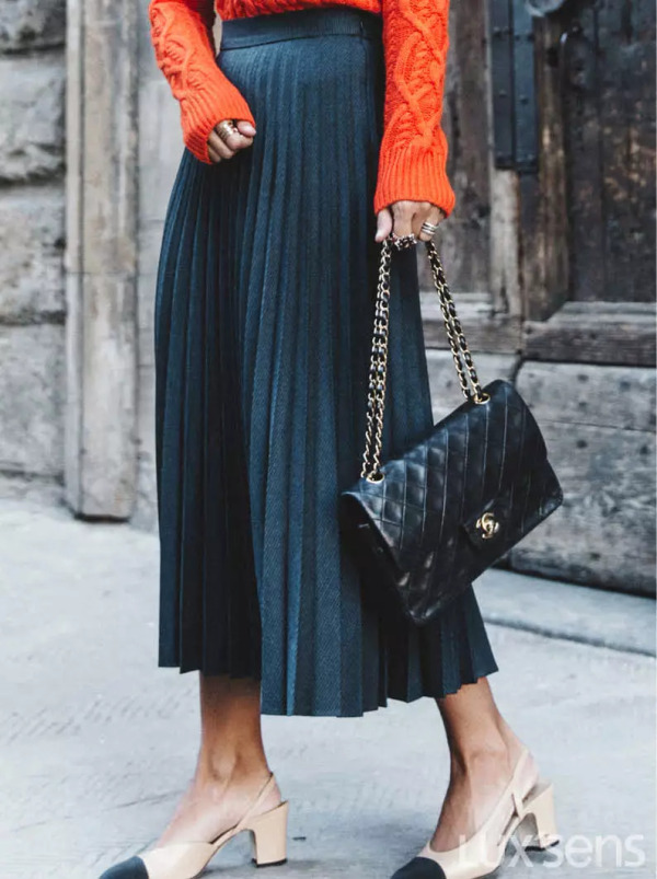 lv和chanel的包一般多少钱,lv的二手包包会比一手的贵