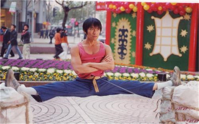 少林足球无厘头,少林足球是搞笑片吗