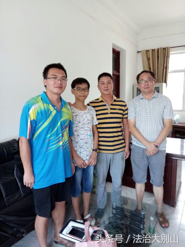 武穴市田镇中学新闻,武穴市田镇中学