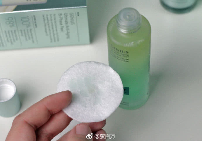 百万的八月爱用品：我成功消灭荷尔蒙痘痘了，成人痘保养经验分享