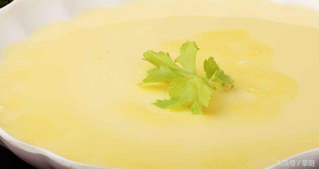 牛奶炖鸡蛋可以加蜂蜜吗,牛奶和鸡蛋可以在一起炖吗