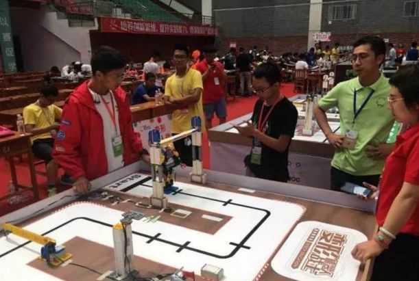 不负青春不负韶华砥砺前行,不负青春砥砺前行不负韶华