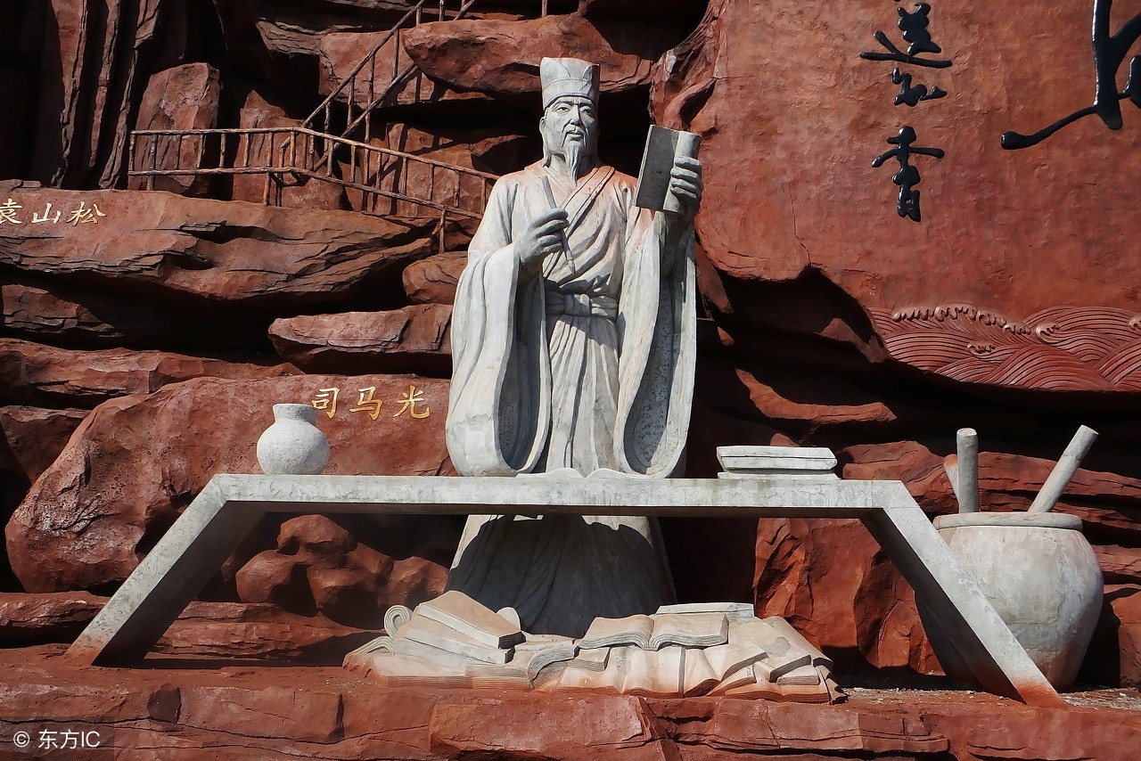 鲨鱼不吃人的危害,鲨鱼不吃人真的吗