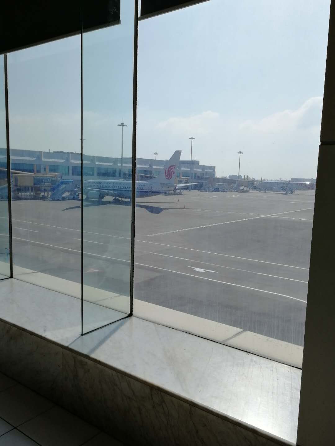 第一次坐飞机如何不丢人,第一次坐飞机的真实感受